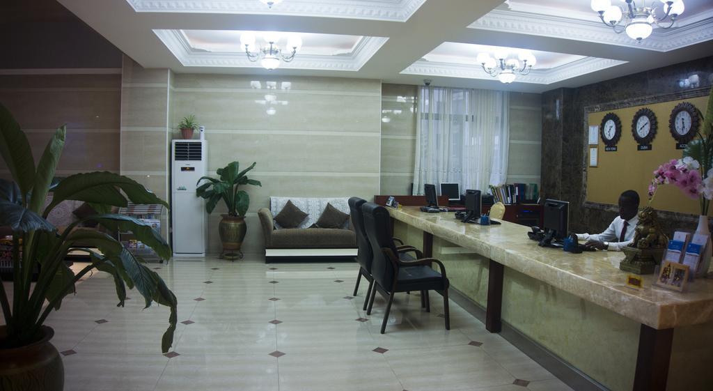 G.S Plaza Hotel Akra Dış mekan fotoğraf