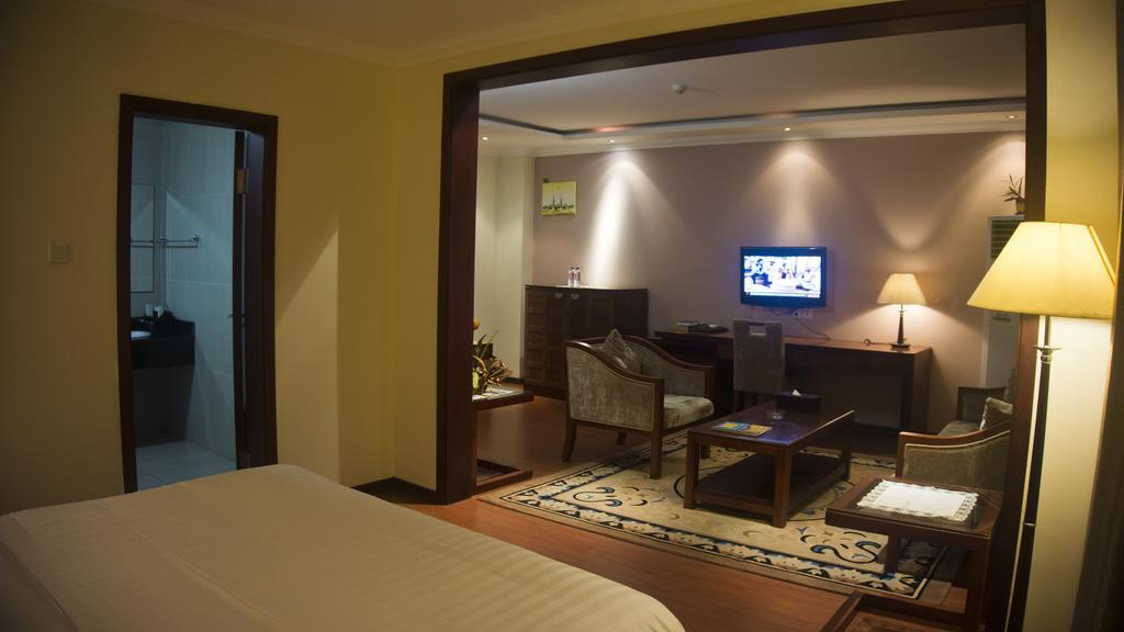 G.S Plaza Hotel Akra Dış mekan fotoğraf