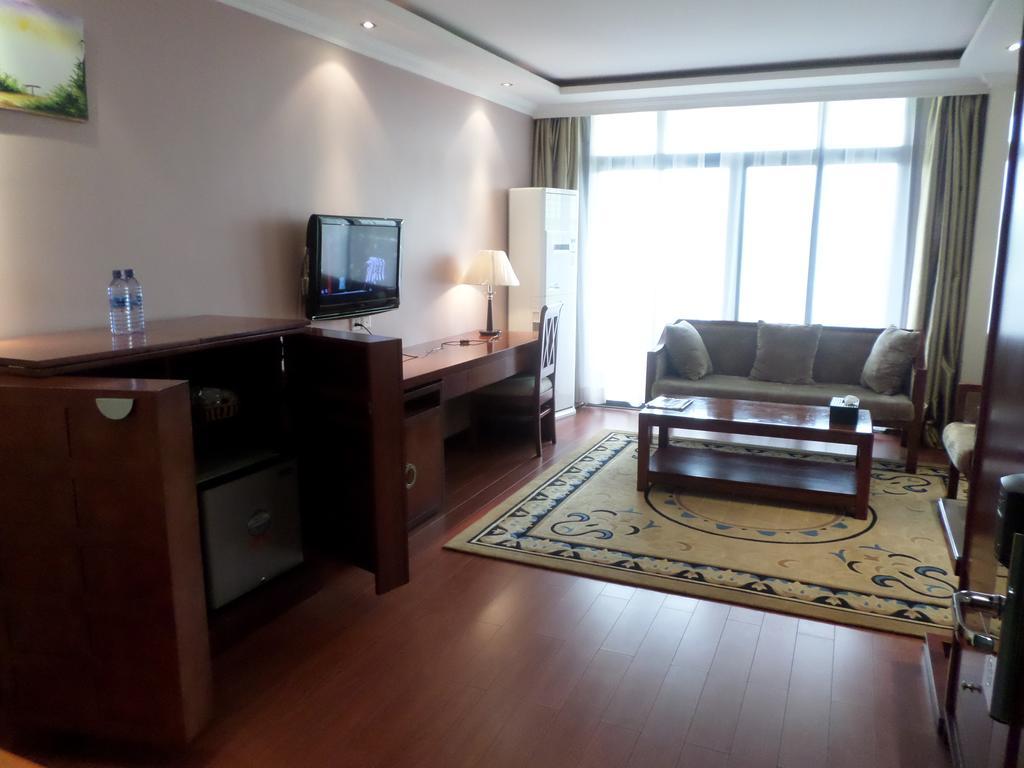 G.S Plaza Hotel Akra Dış mekan fotoğraf