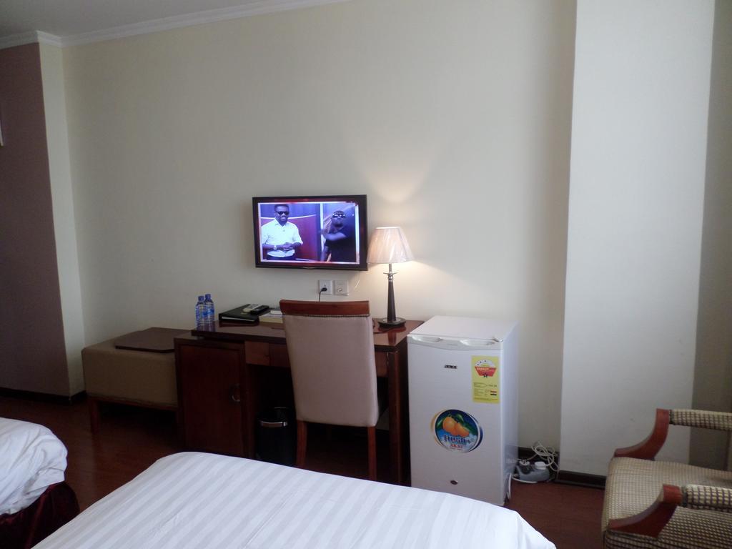 G.S Plaza Hotel Akra Dış mekan fotoğraf