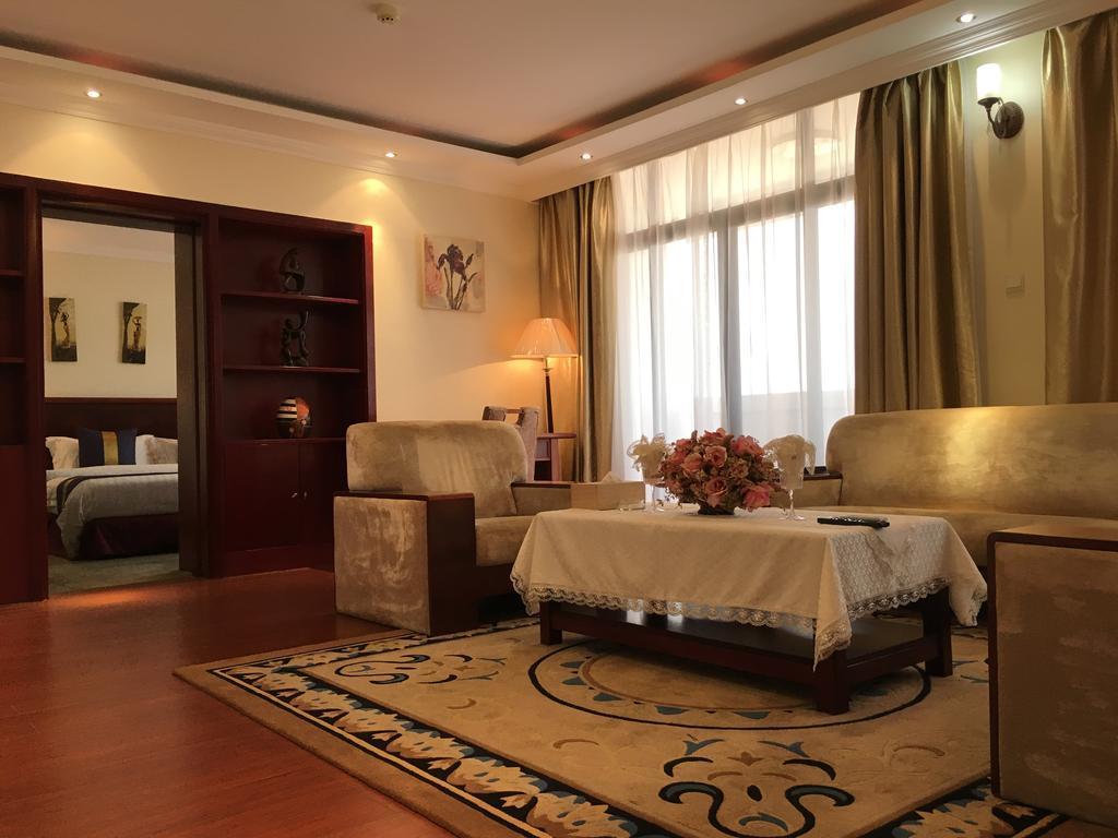 G.S Plaza Hotel Akra Dış mekan fotoğraf